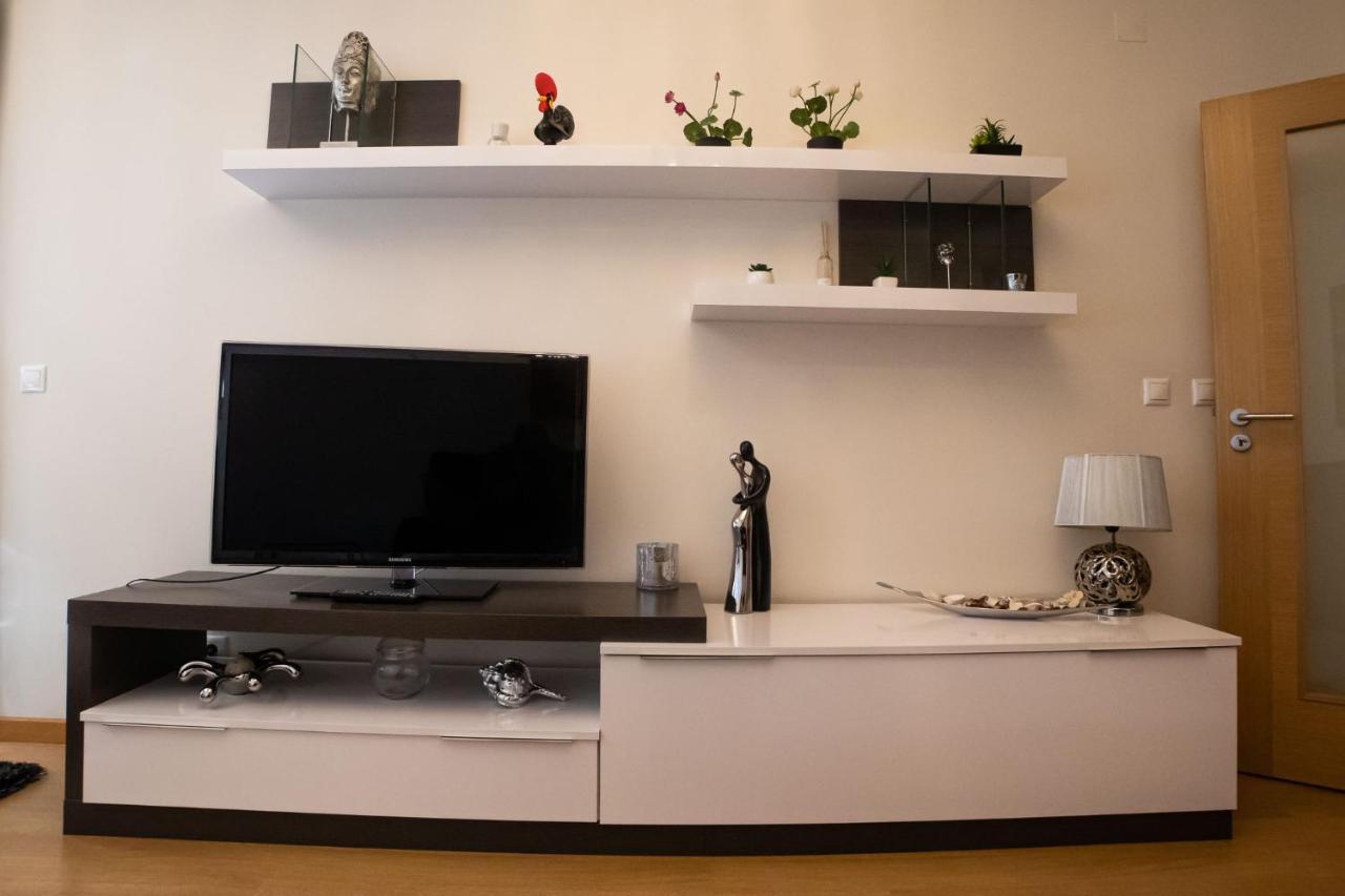 Lovely Apartment Near Airport And Nations Park, With Garage Loures Exterior photo
