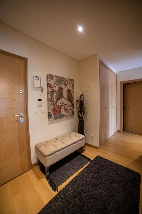 Lovely Apartment Near Airport And Nations Park, With Garage Loures Exterior photo
