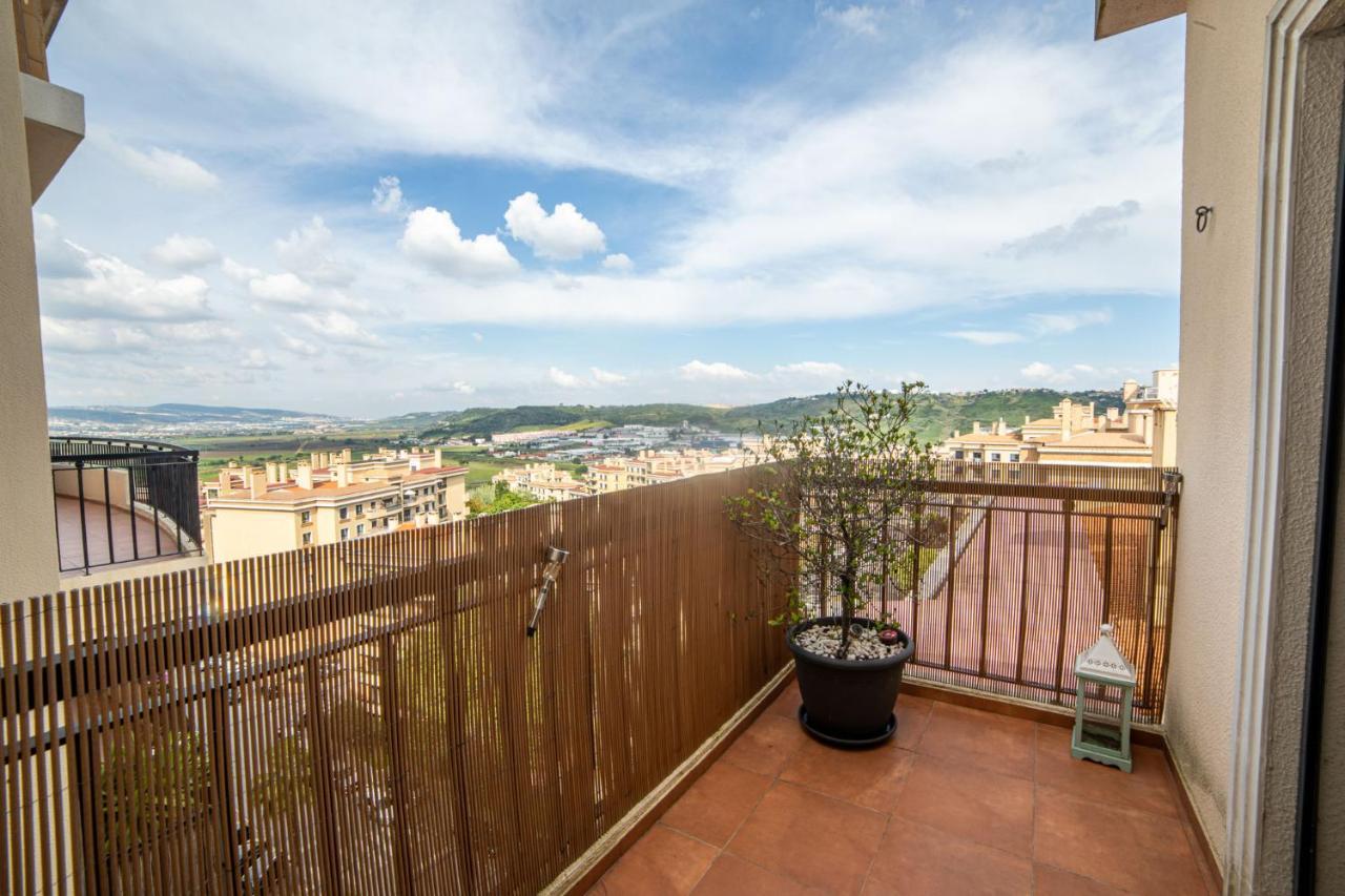 Lovely Apartment Near Airport And Nations Park, With Garage Loures Exterior photo